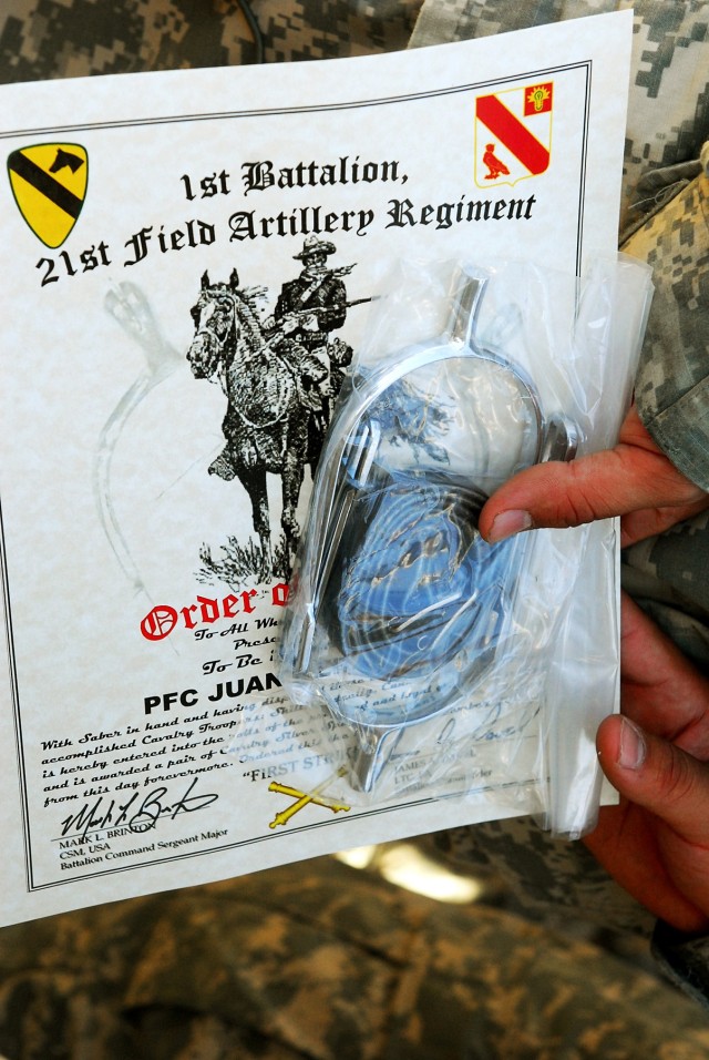 FORT HOOD, Texas- Twenty-eight Soldiers from the 1st Battalion, 21st Field Artillery Regiment earned their silver spurs during the first-quarter spur ride, Dec. 16. The Soldiers went through a two-day course including a five-mile run and six-mile...