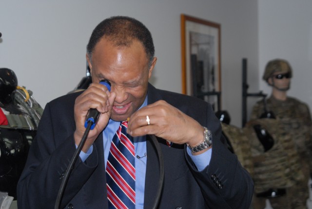 USASAC leadership visits PEO Soldier