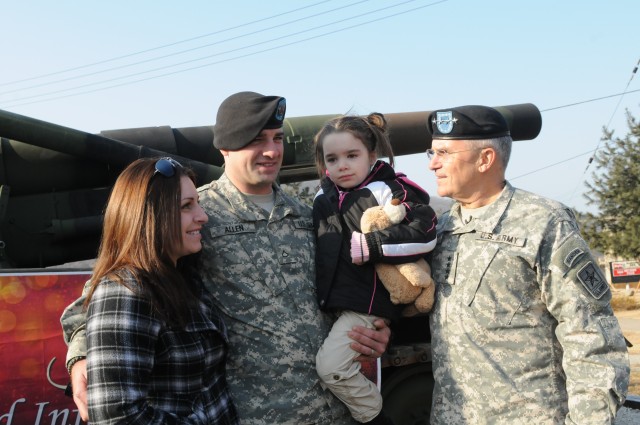 Army Chief of Staff visits Warrior Country