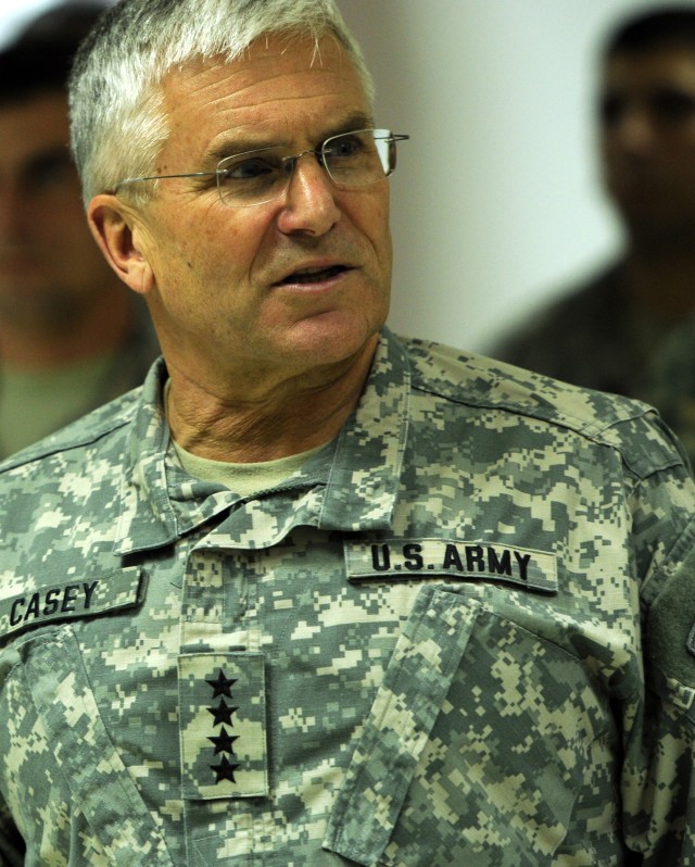 Army's top officer visits troops at COB Speicher for the holidays