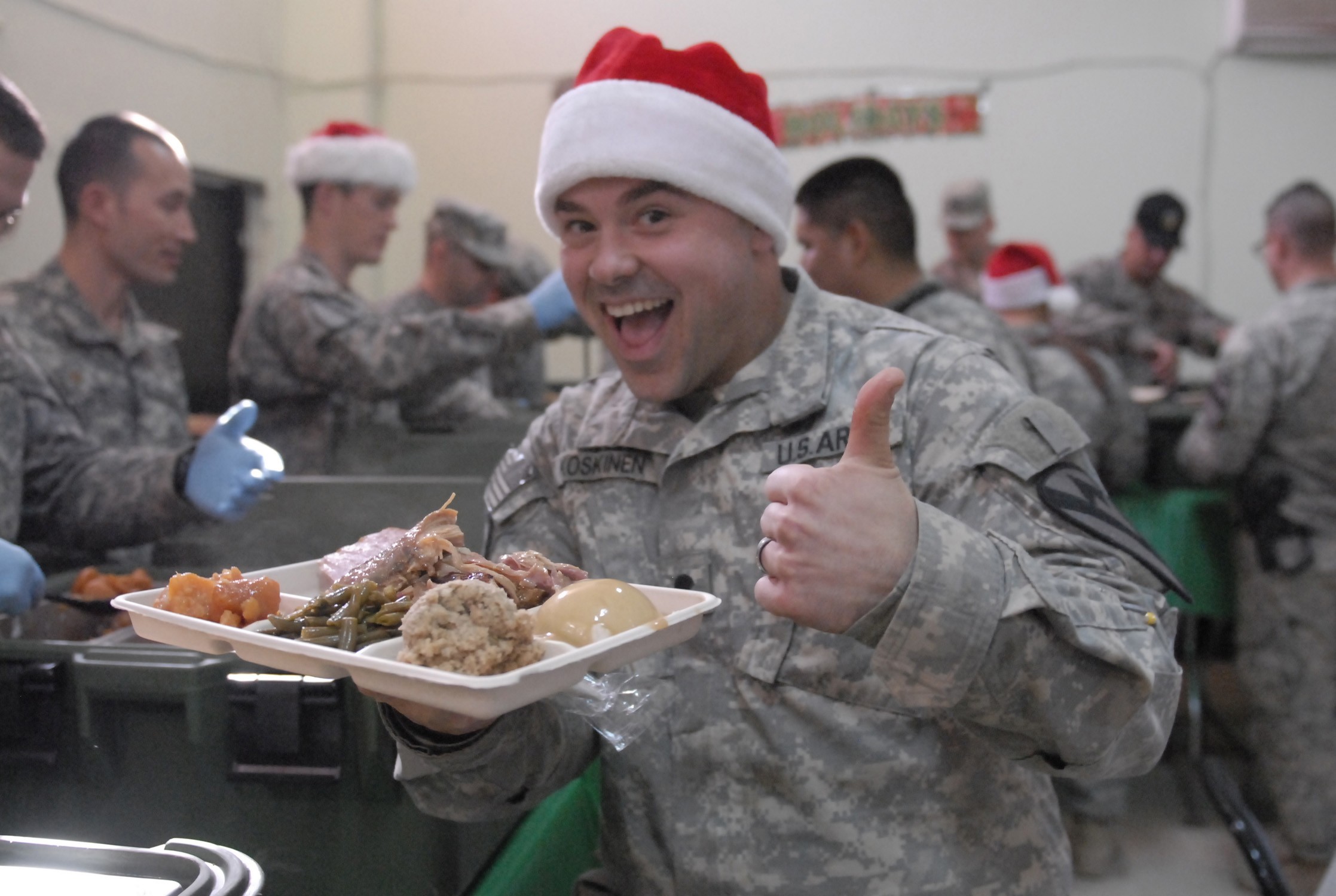 Troopers Celebrate Christmas In Iraq Article The United States Army