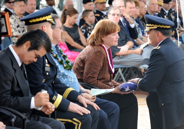 Retired Army Lt. Gen. Thomas M. Rienzi honored at National Memorial Cemetery (Punchbowl) Dec. 30.