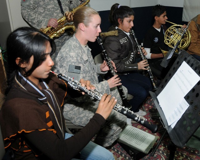 Playing music with Iraqi students