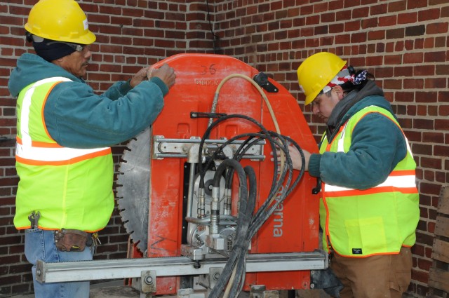 JFHQ NCR/MDW prepares 9/11 pentagon stone for commemorations