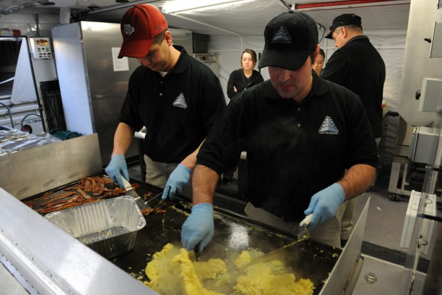 Combat Feeding Program prepares breakast
