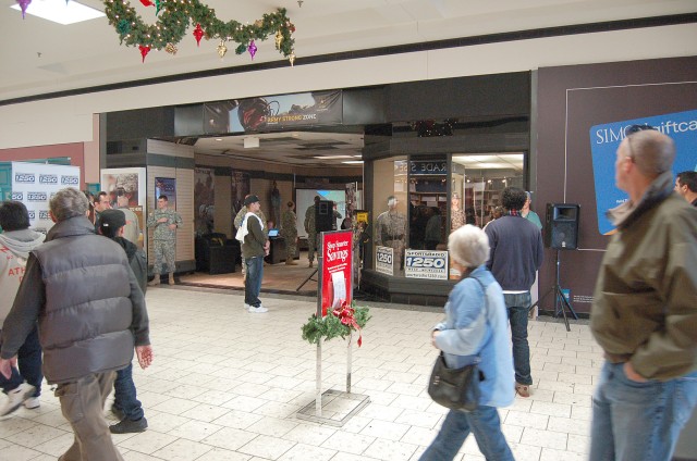 Recruiters Engage Mall Shoppers