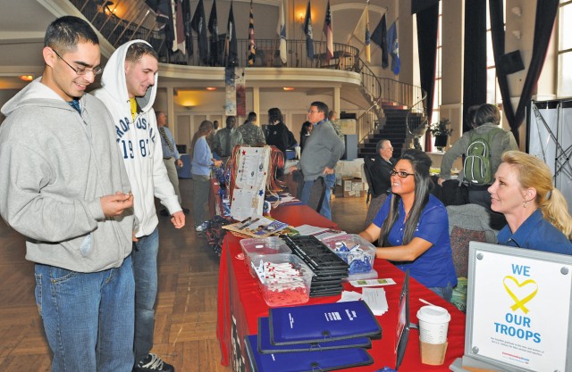 Fair offers one-stop, predeployment readiness venue for Baumholder Soldiers, family members