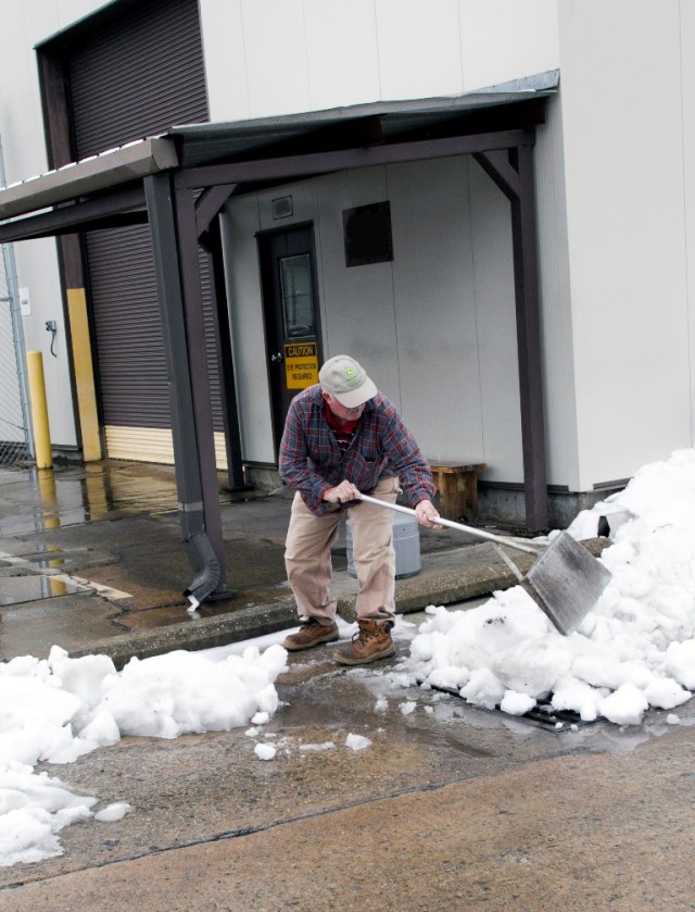 Winter storm closes Anniston Army Depot, delays opening