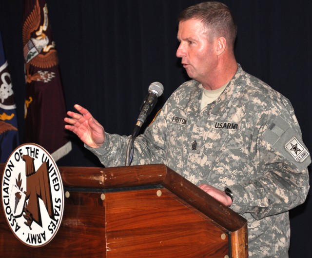 SMA Preston speaks at AUSA luncheon