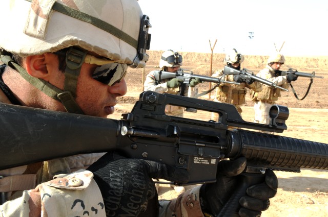 Iraqi Army Commandos hone skills