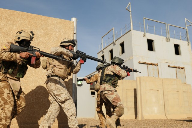 Iraqi Army Commandos hone skills