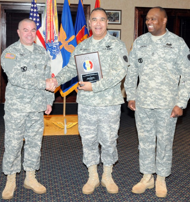 TRADOC, Aviation recognize retention officers | Article | The United ...