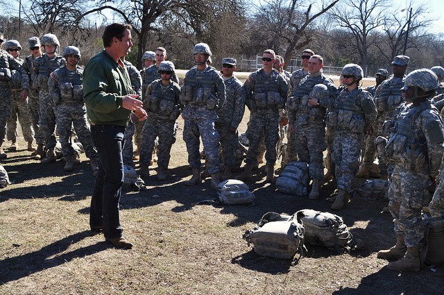 D.B. Sweeney says thanks to servicemembers at Joint Base San Antonio