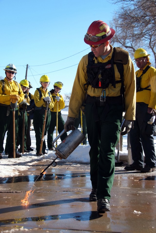 Fort Carson hosts wildfire training