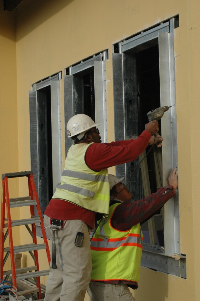 The FORSCOM band building &#039;show goes on&#039; despite wintry weather