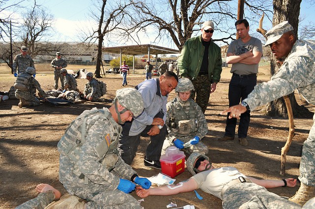 D.B. Sweeney says thanks to servicemembers at Joint Base San Antonio