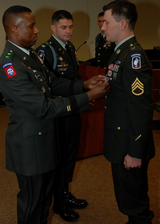 Task Force Bragg commander presents Distinguished Service Cross to Soldier for combat heroics