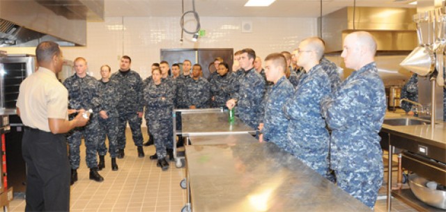 Navy starts culinary classes at Fort Lee