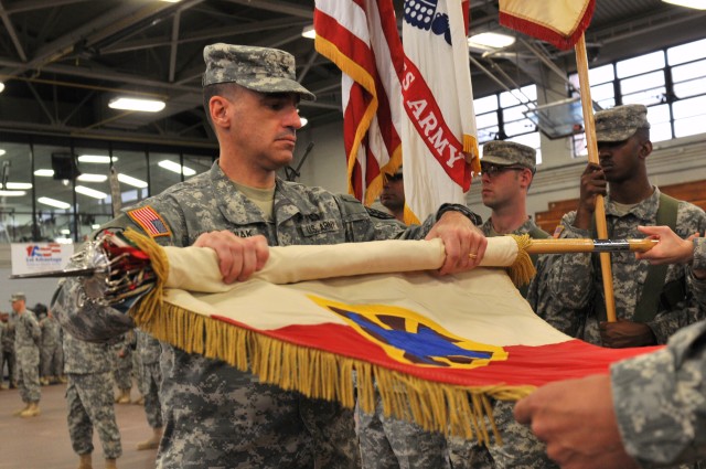 7th Sustainment Brigade &#039;Resolute Warriors&#039; case colors for deployment to Afghanistan, Iraq