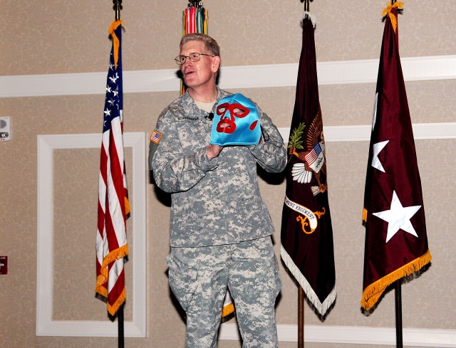 Lt. Gen. Schoomaker receives surprise award