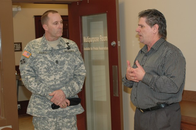 FORSCOM&#039;s top enlisted Soldier visits Bragg to review future living and working conditions
