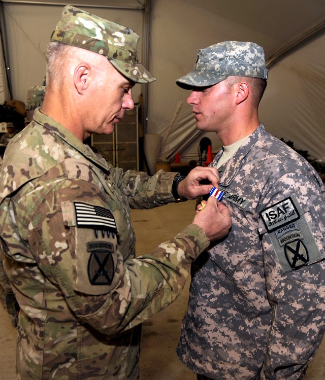 10th Mountain Division (LI) Soldier receives Silver Star 