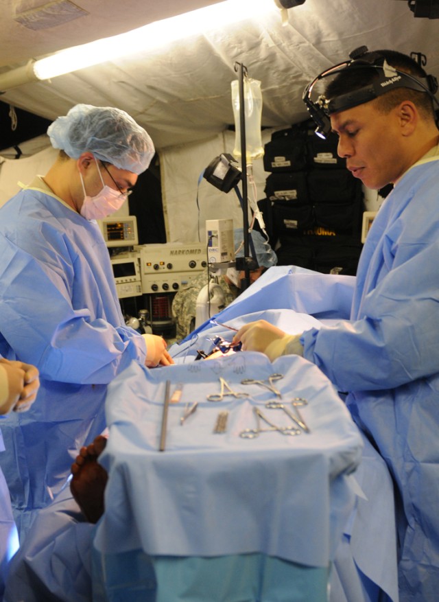 Medical troops hone skills with innovative, rapidly deployable setup