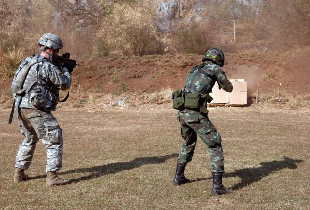 Learning new weapon&#039;s tactics at Cobra Gold