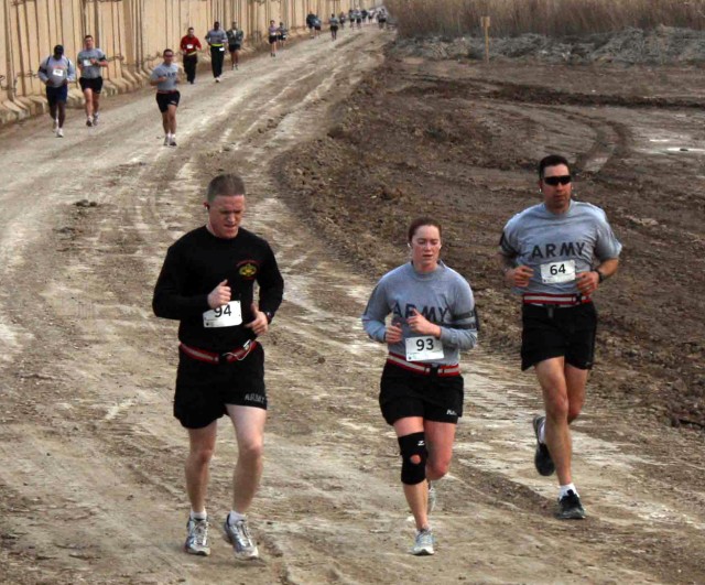 Base in southern Iraq hosts Austin Marathon