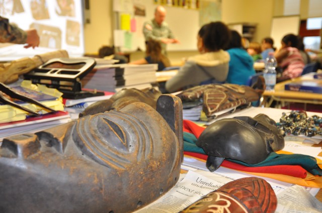 &#039;Mother of History&#039; at Vicenza Middle School