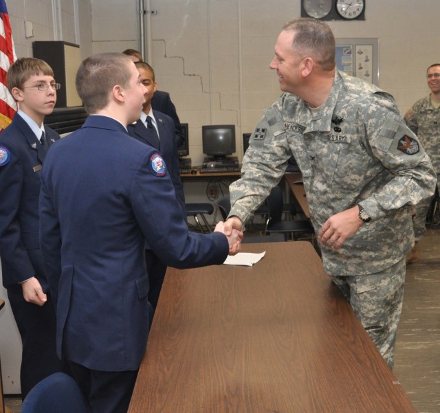 1st Space Brigade Commander Congratulates local JROTC members