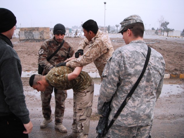 Traffic police training in Iraq