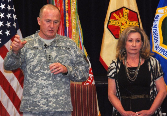 Gen. and Mrs. Lynch