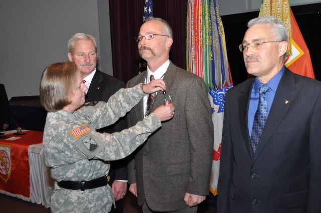 NETCOM chooses 2010 Civilian of the Year