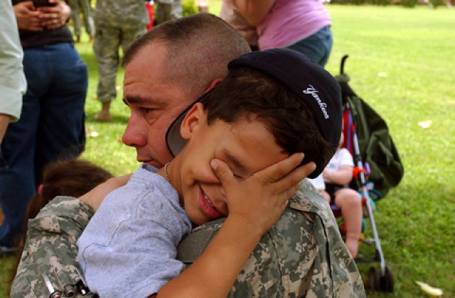 The Quiet Professionals: USAG-HI supports deployment cycle