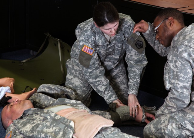196th MSU teaches battlefield combat life saving techniques