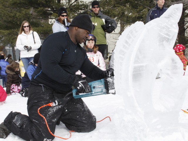 Ice carving proves fan favorite at Polar Fest