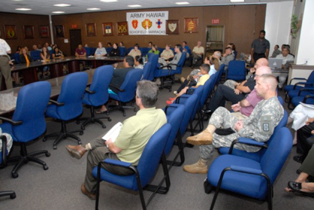 Residents get security updates at Oahu-North town hall