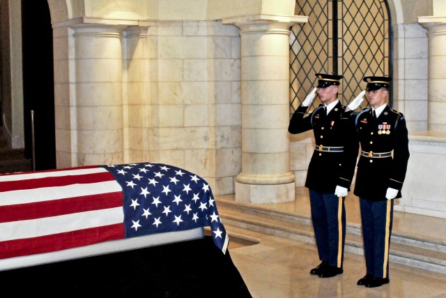 America pays final respects to last WWI veteran