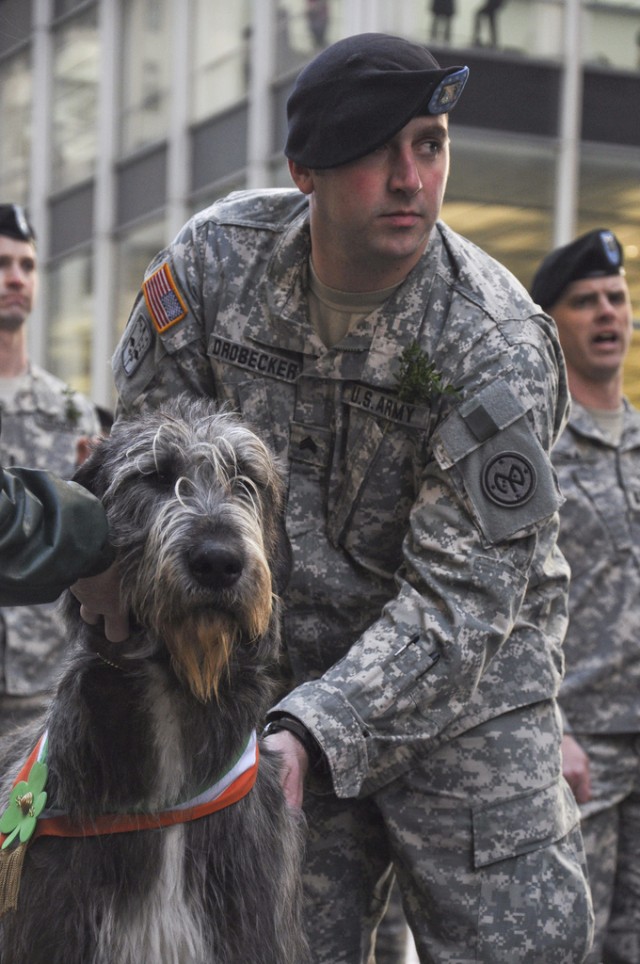 Irish Wolfhounds Joint NY Army National Guard&#039;s 69th Infantry