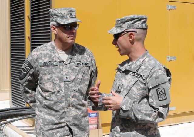 335th Commanding General Visits 581st Signal Company