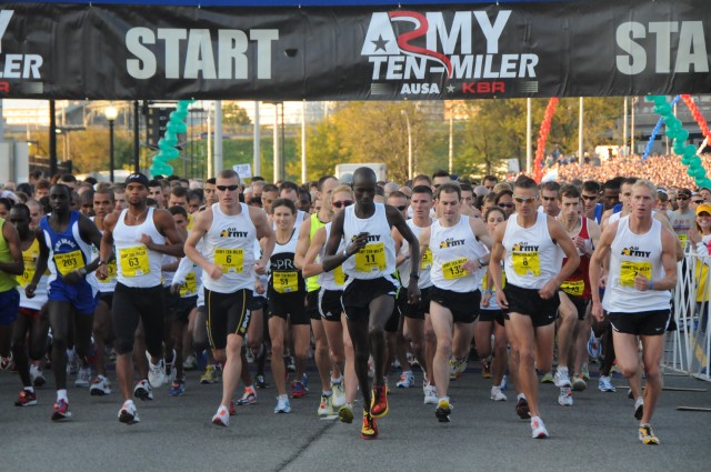 2010 Ten-Miler Start