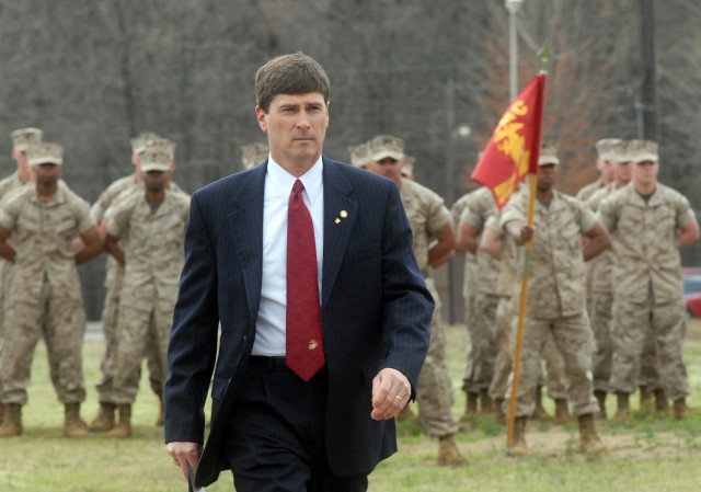 Sen. Holtzclaw Speaks To Marine Corp Detachment