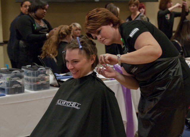 Fort Bragg wounded female Soldiers pampered by American Red Cross