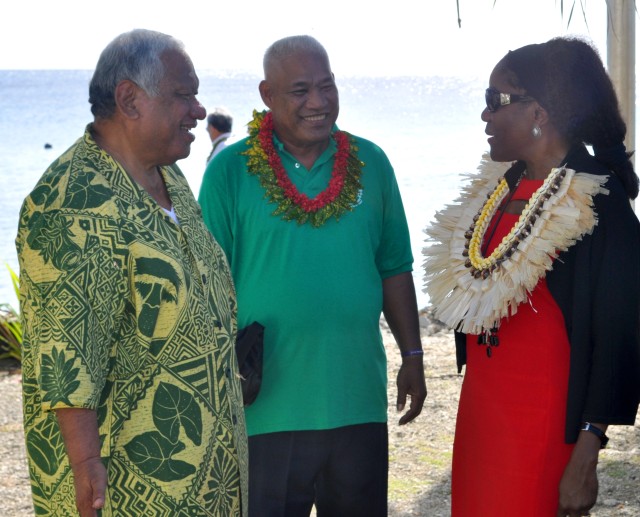 Diplomats visit islands