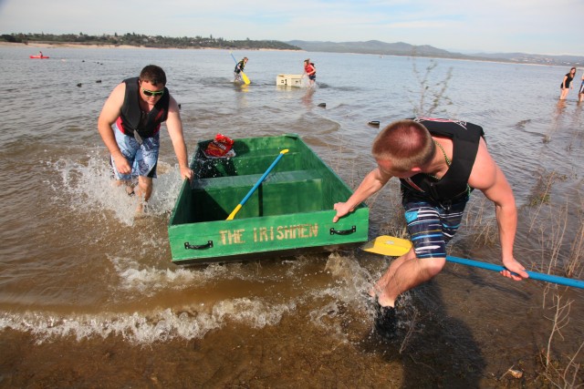 Corps engineers judge high school physics regatta