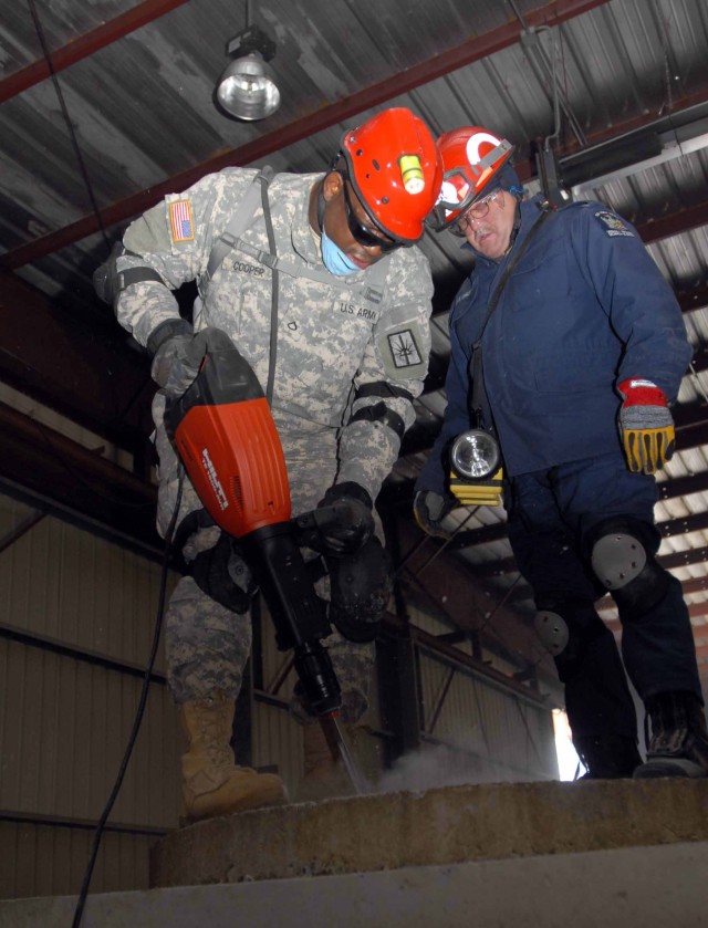 New York National Guard Soldiers Train with Civilian First Responders 