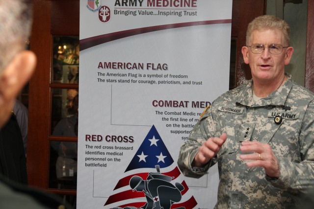 U.S. Army Surgeon General, Lt. Gen Eric Schoomaker, hosted a luncheon, April 4, for the Royal Thai Army Surgeon General, Lt. Gen. Sahachart Pipithkul,  and his delegation of senior medical department personnel, which included Lt. Gen. Thavatchai...