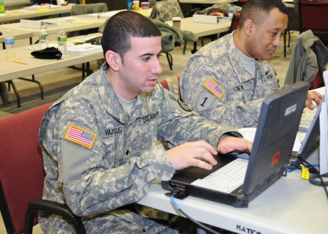 New York Army National Guard Soldiers Train on WIN-T