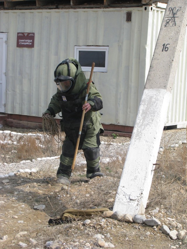 Third Army, Kyrgyzstan conduct EOD information exchange